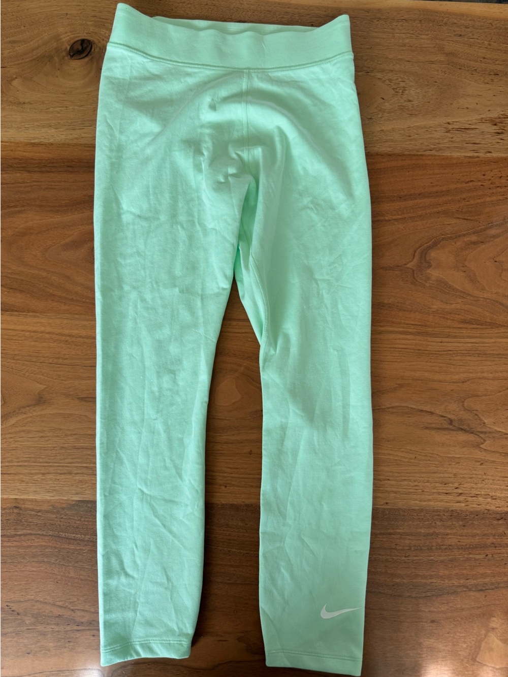 NWOT Nike Leggings Mint Green, Size M